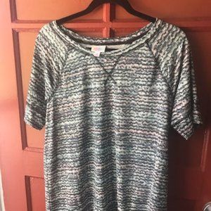 Lularoe Hailey Raglan Top Pastels Med